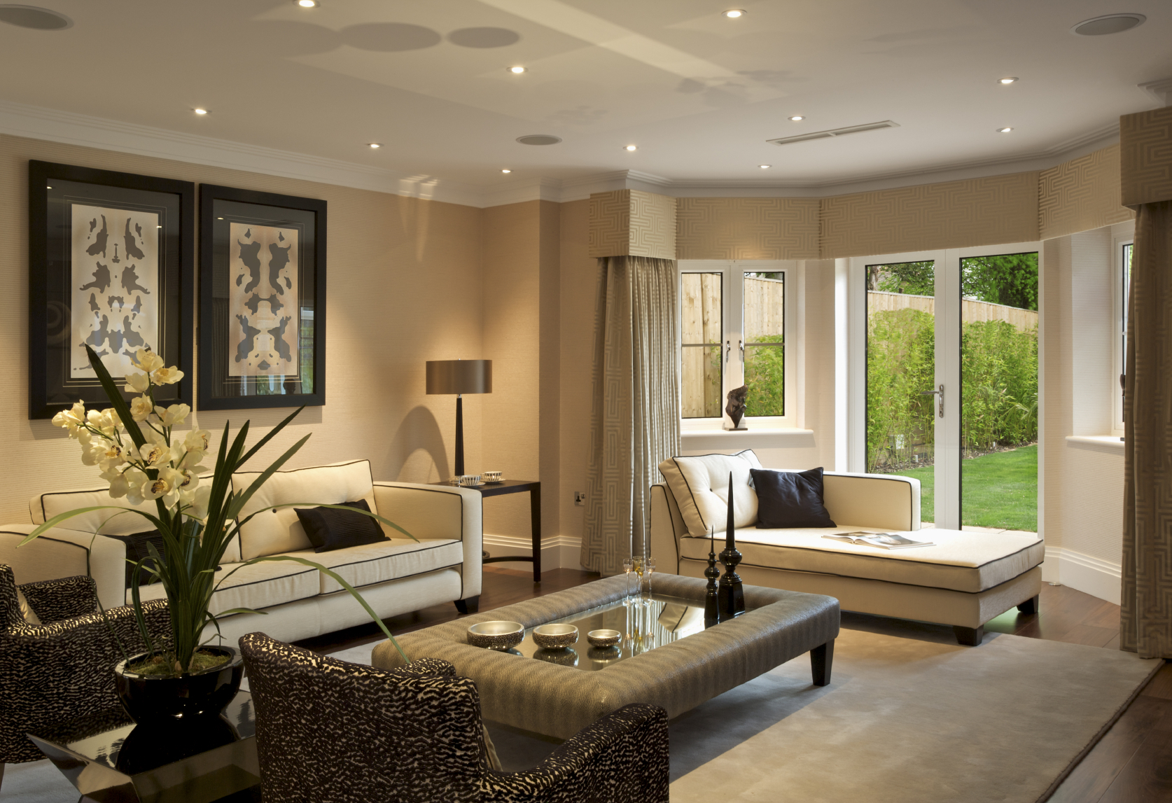 Modern Elegant Living Room: A Space Of Sophistication And Comfort