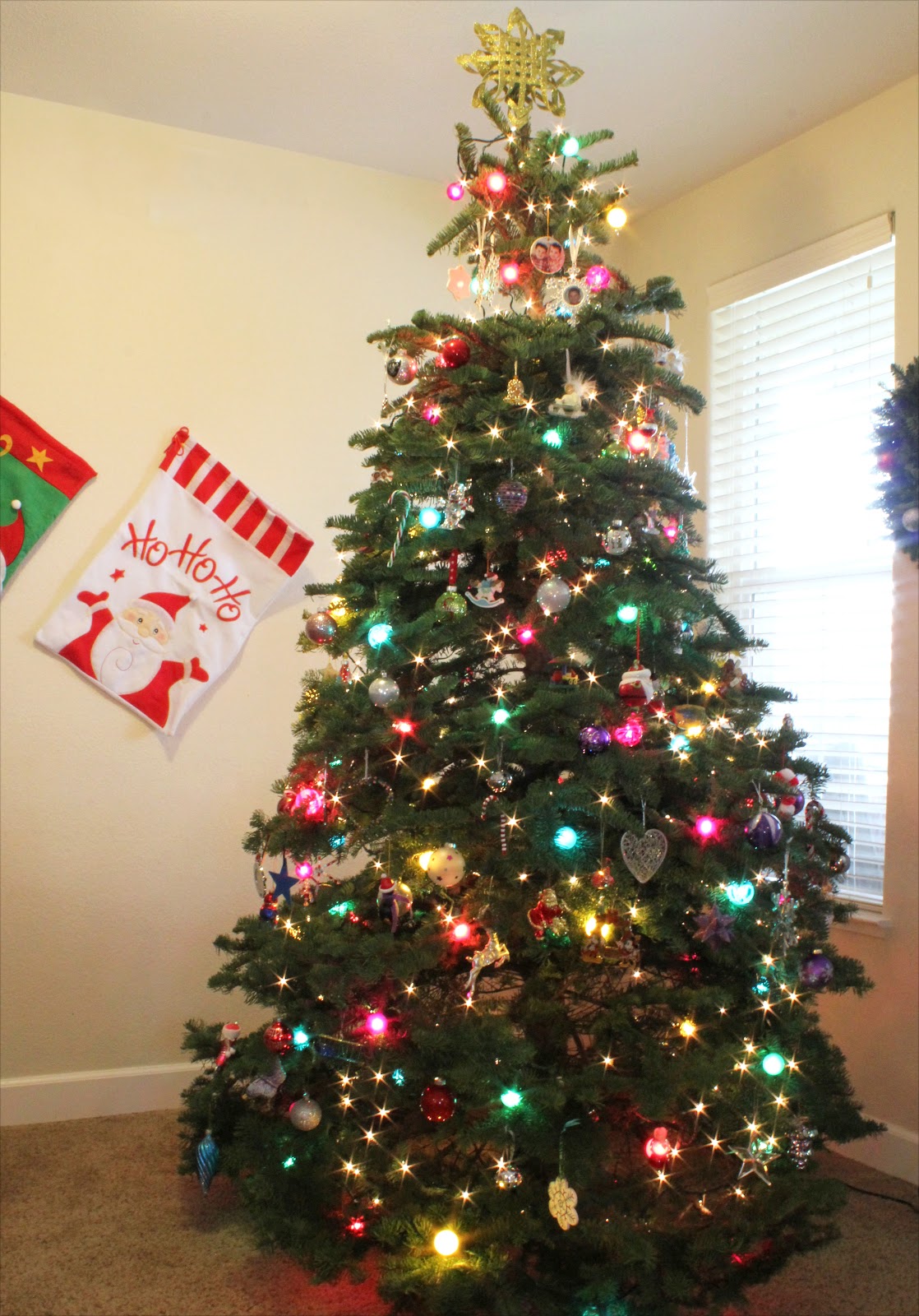 Christmas Tree Decorations Ideas and Tips To Decorate It