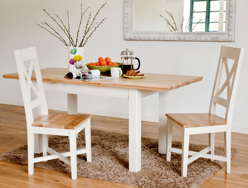 25 Small Dining Table Designs for Small Spaces - InspirationSeek.com