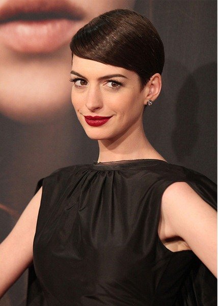 Anne Hathaway Pixie Cut Hairstyles - InspirationSeek.com
