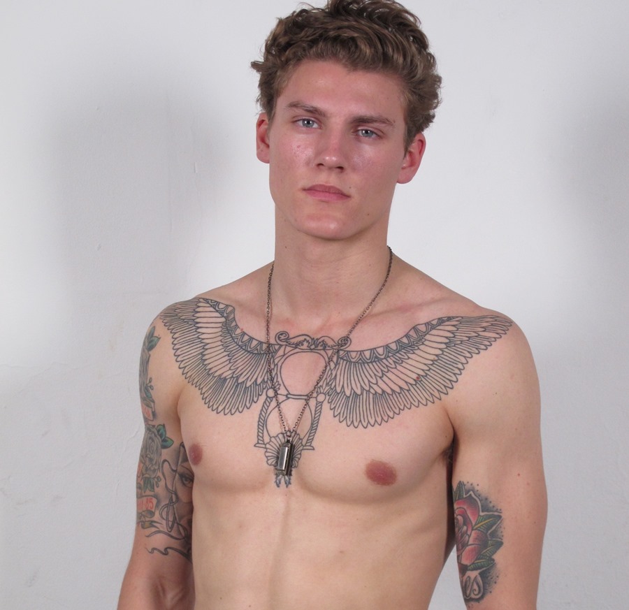 45 Cool Chest Tattoos For Men