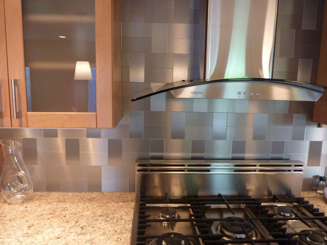 Stainless Steel Solution for Your Kitchen Backsplash