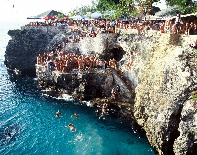 Rick’s Cafe, Negril, Jamaica; Extreme Action Jumps from 30.48 meters to a N...