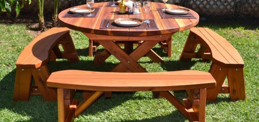 Round Picnic Table Design in the Garden