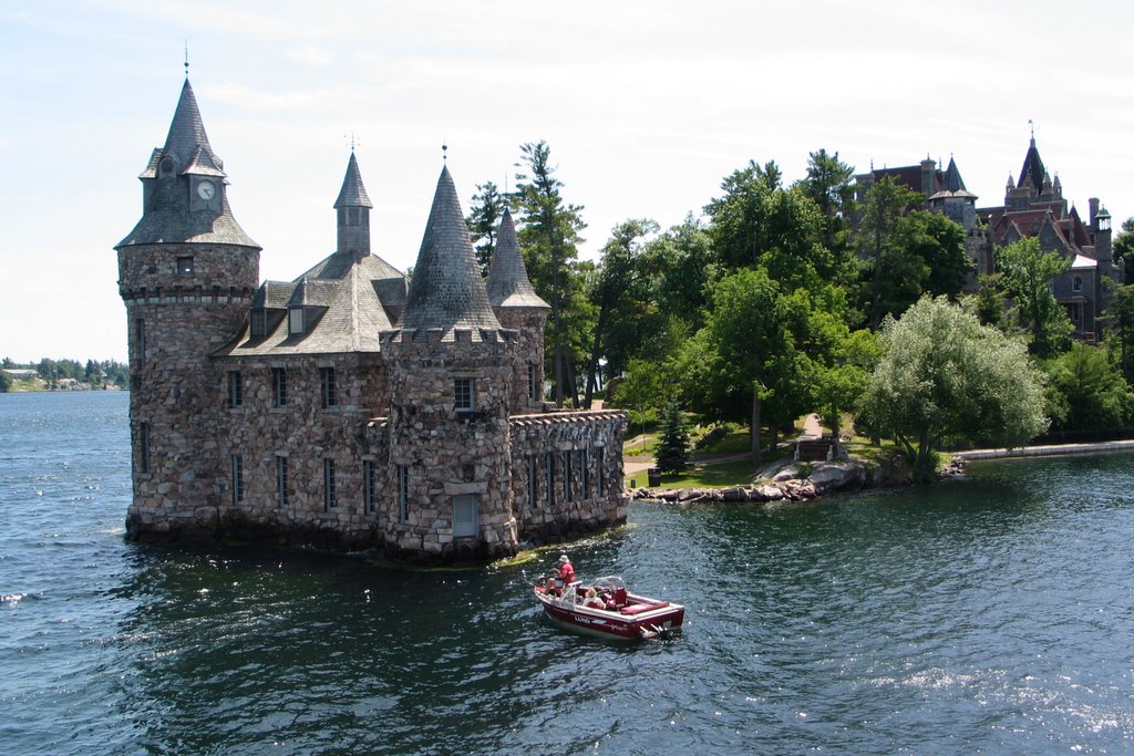 Boldt Castle, A Magnificent Palace So Silent Witness To ...