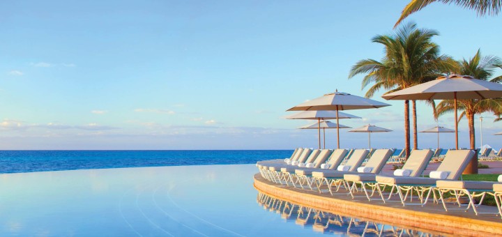 Infinity Pool Photo in Grand Lucayan