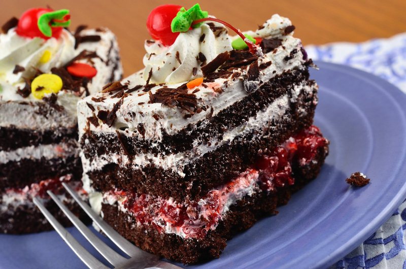 Valentine Day Chocolate - Black Forest Cake Pictures