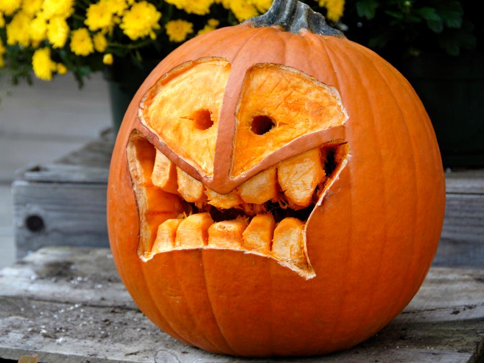 Scary Pumpkin Carving Ideas For Halloween.