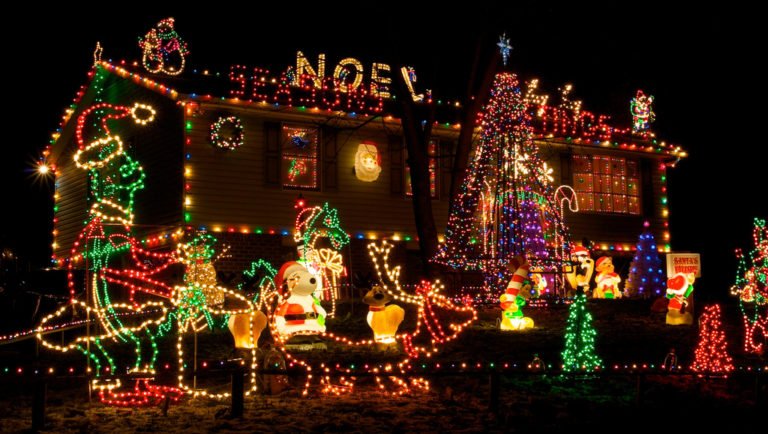 Christmas Lights Decoration Ideas - InspirationSeek.com