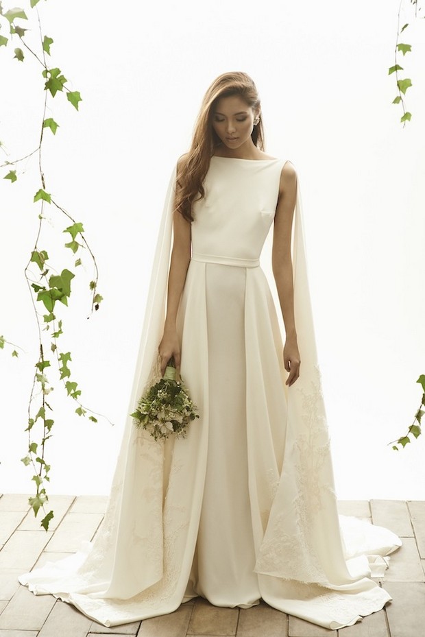 Simple and Sophisticated Christmas Wedding Dress