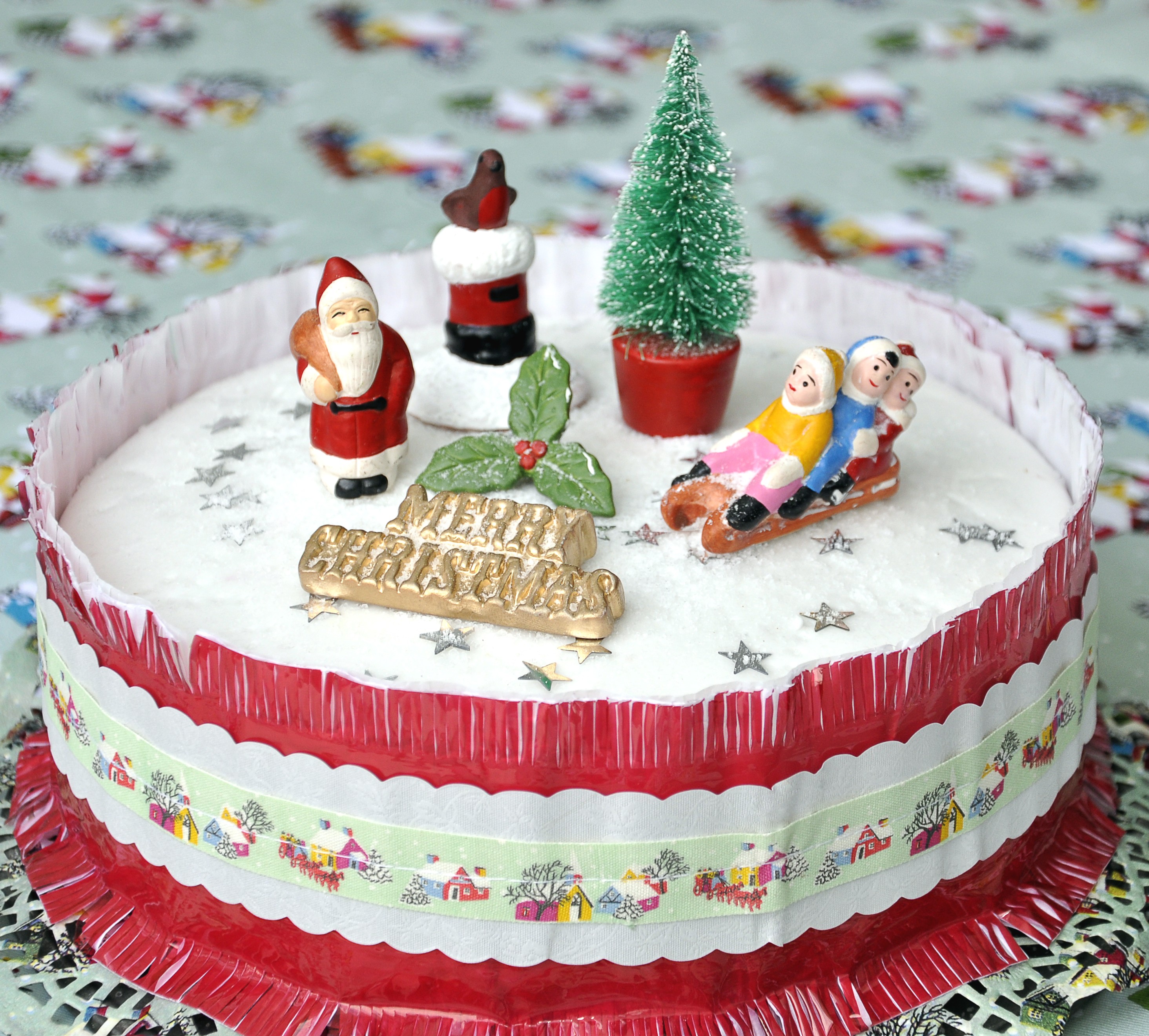 21 Christmas Cake Ideas to Serve on Your Christmas Day