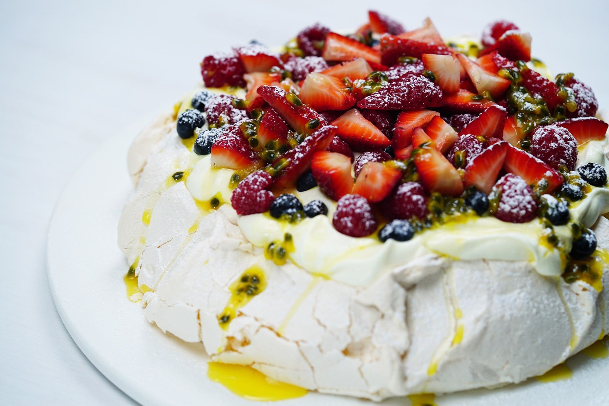 Pavlova, The Typical Australian Dessert - InspirationSeek.com